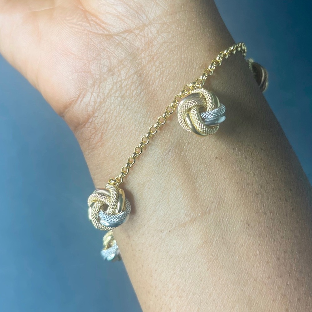 Dangling charm bracelet Italian gold